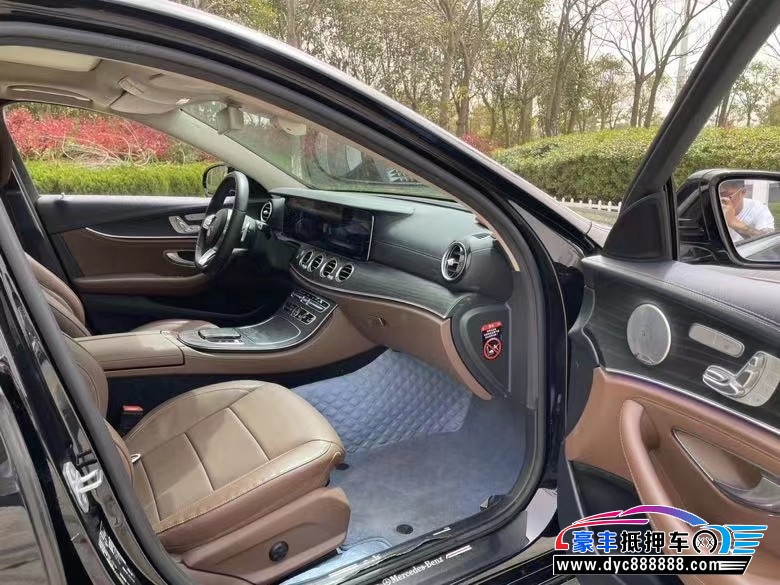 20年奔驰E轿车抵押车出售