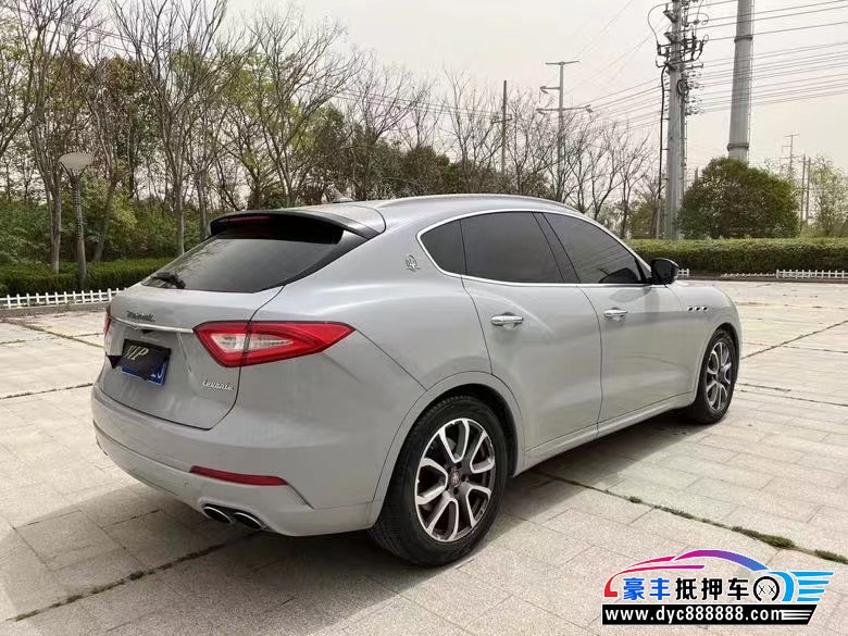 18年玛莎拉蒂莱万特轿车抵押车出售