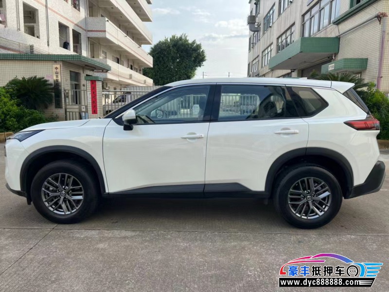 22年日产奇骏轿车抵押车出售