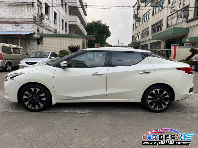 22年日产蓝鸟轿车抵押车出售