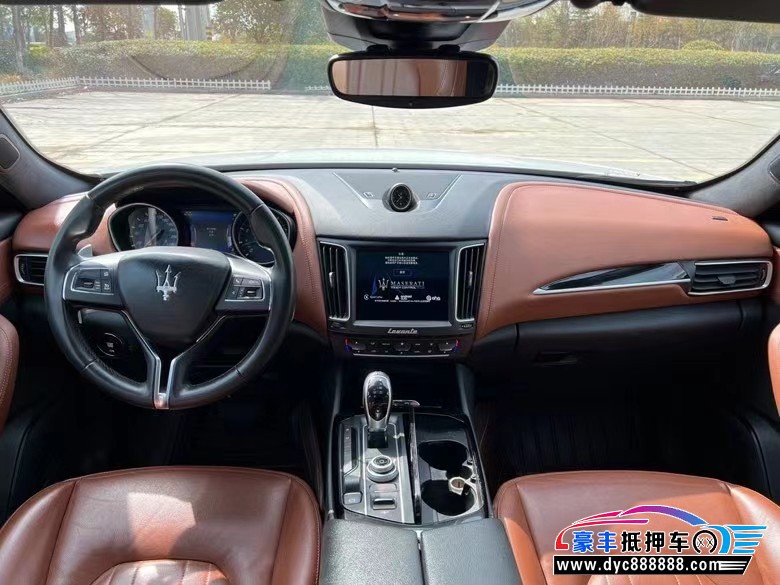 17年玛莎拉蒂莱万特轿车抵押车出售