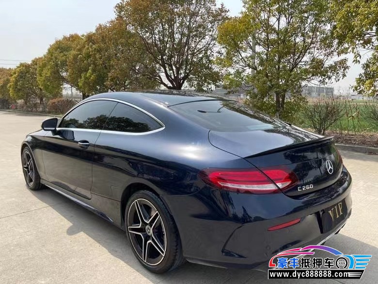 21年奔驰C轿车抵押车出售