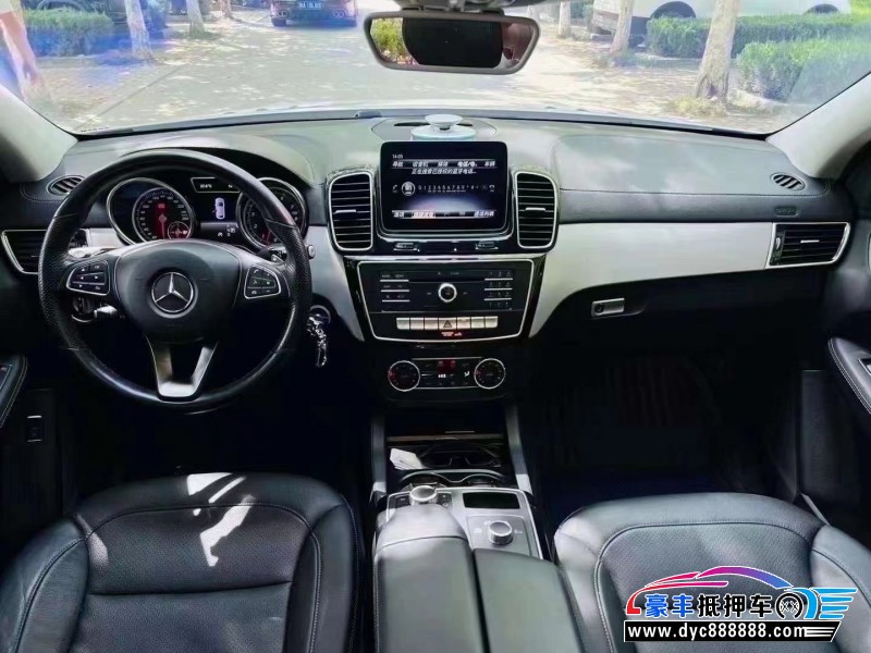 18年奔驰GLE轿车抵押车出售