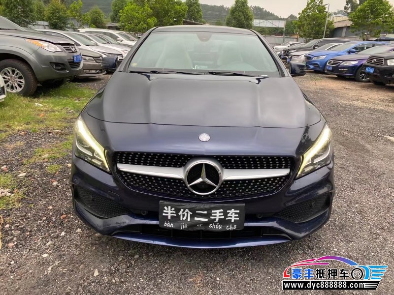 17年奔驰CLA轿车抵押车出售
