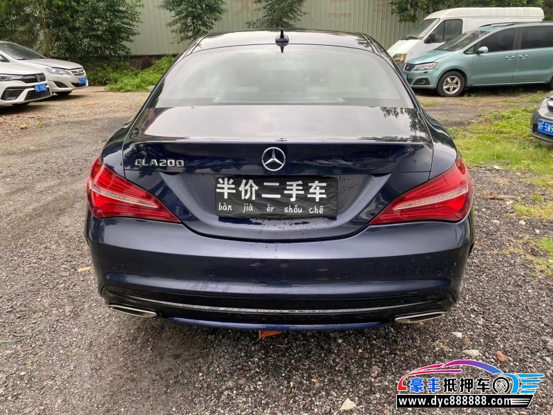 17年奔驰CLA轿车抵押车出售