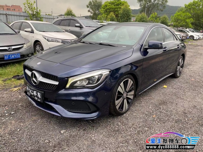 17年奔驰CLA轿车抵押车出售