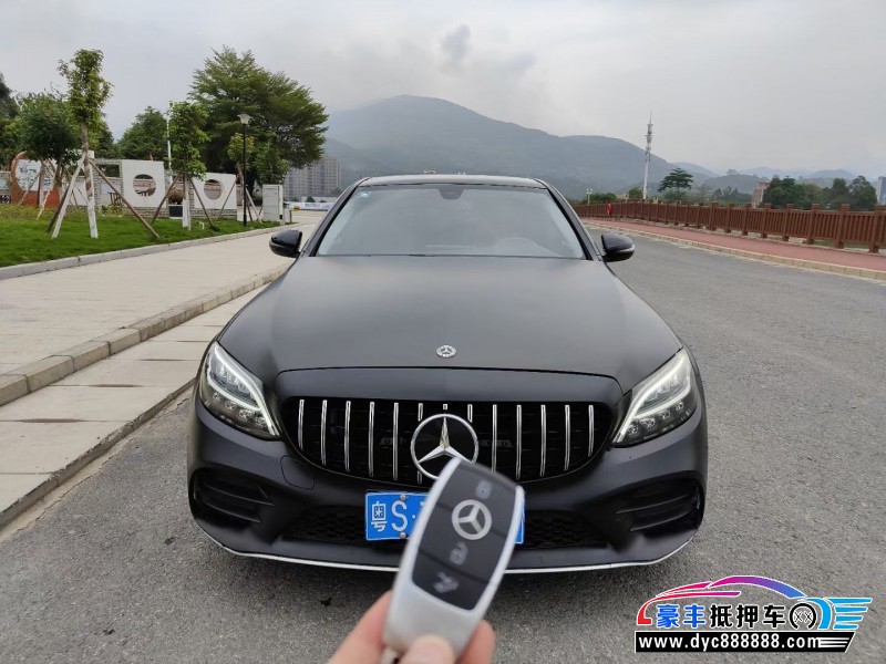 20年奔驰C轿车抵押车出售