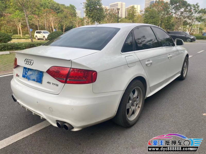 09年奥迪A4轿车抵押车出售