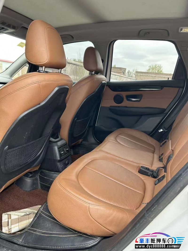 15年宝马2系轿车抵押车出售