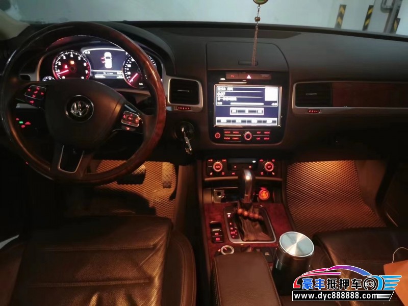 14年大众途锐SUV抵押车出售