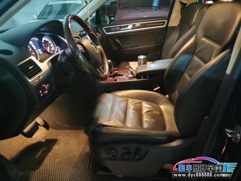 14年大众途锐SUV抵押车出售