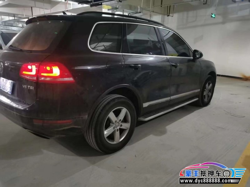 14年大众途锐SUV抵押车出售