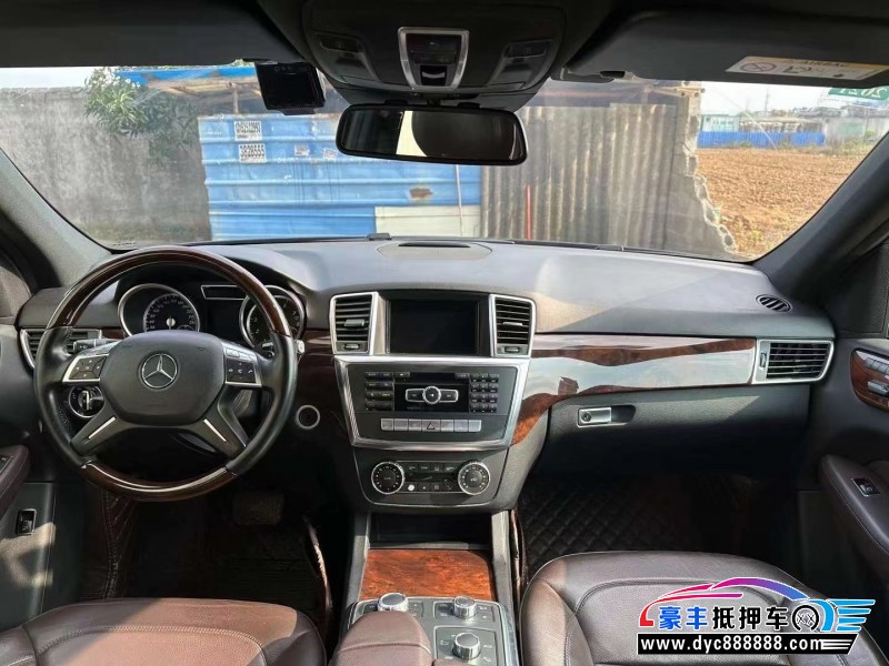 14年奔驰ML轿车抵押车出售