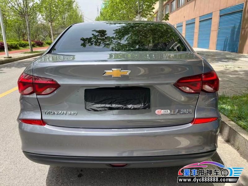 20年雪佛兰科鲁兹轿车抵押车出售