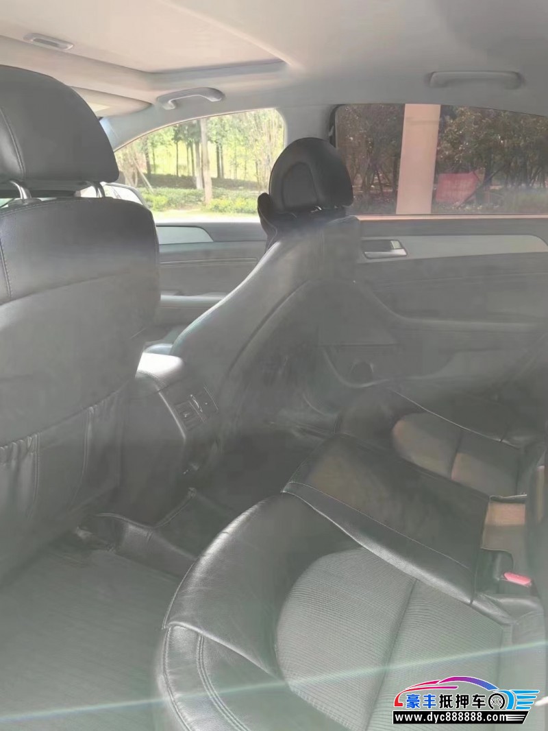 16年现代索纳塔九轿车抵押车出售