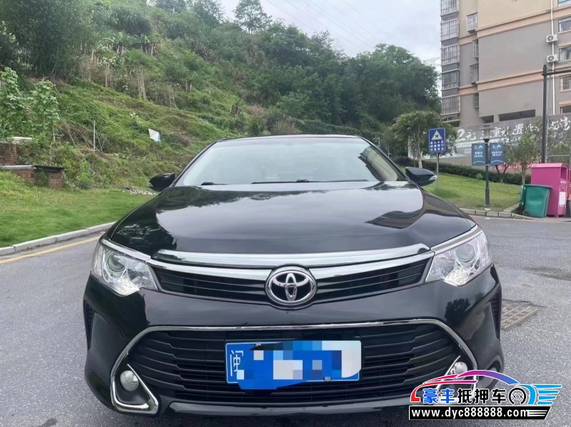 17年丰田凯美瑞轿车抵押车出售