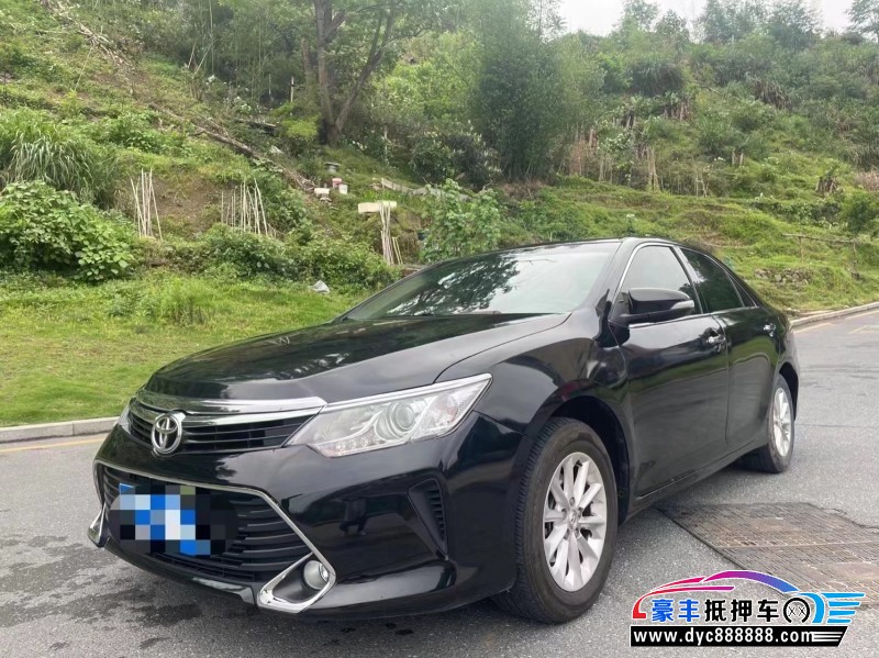 17年丰田凯美瑞轿车抵押车出售