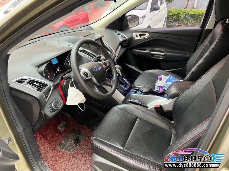 15年福特翼虎轿车抵押车出售