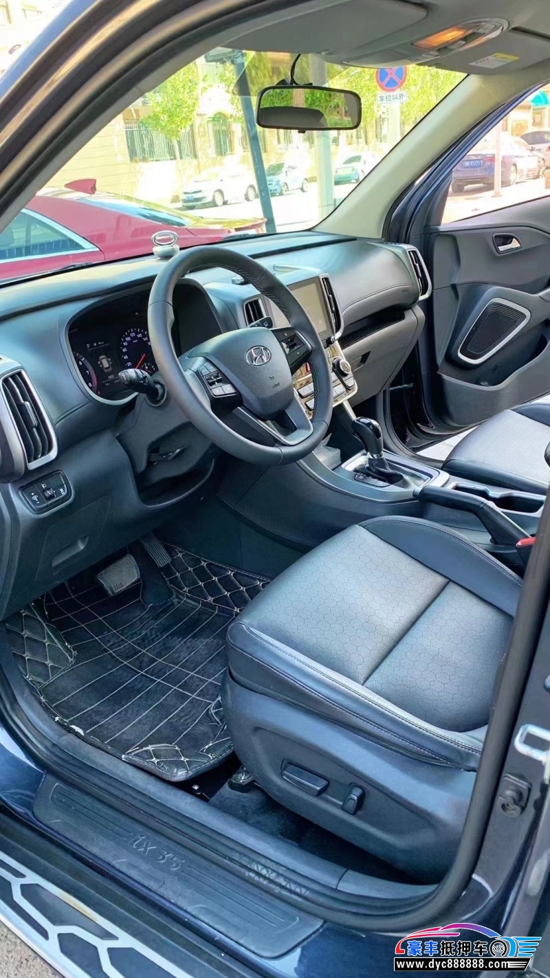 18年现代ix35轿车抵押车出售