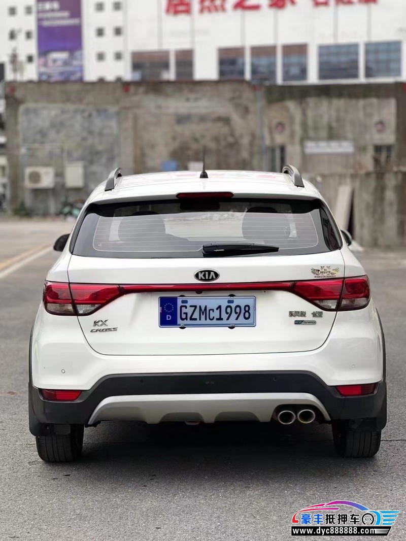 18年起亚KX3轿车抵押车出售