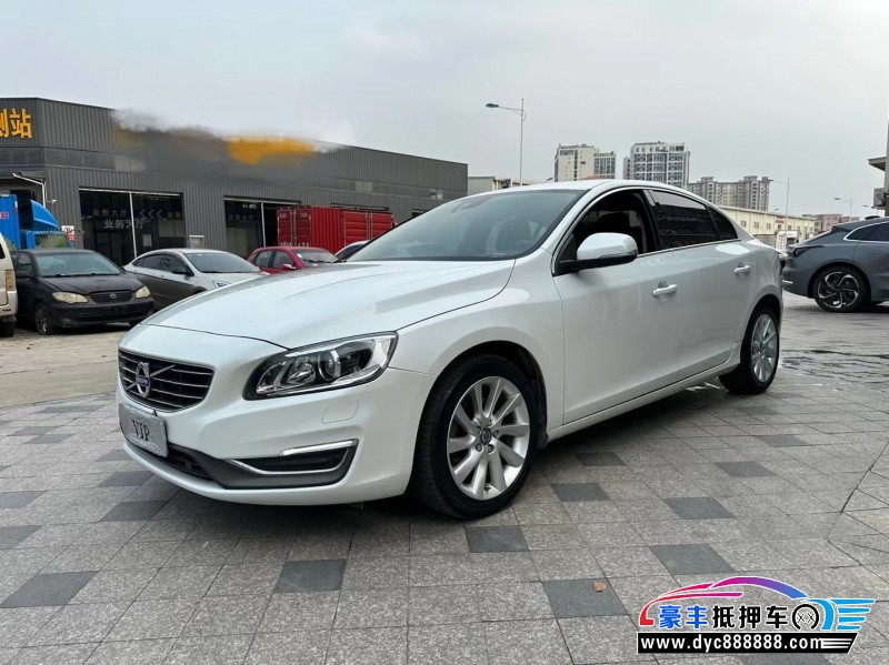 14年沃尔沃S60轿车抵押车出售