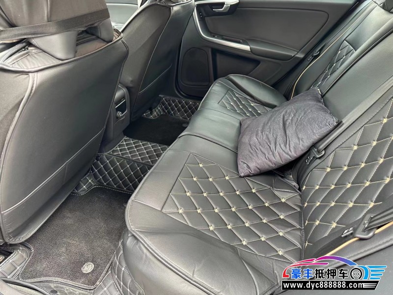 14年沃尔沃S60轿车抵押车出售