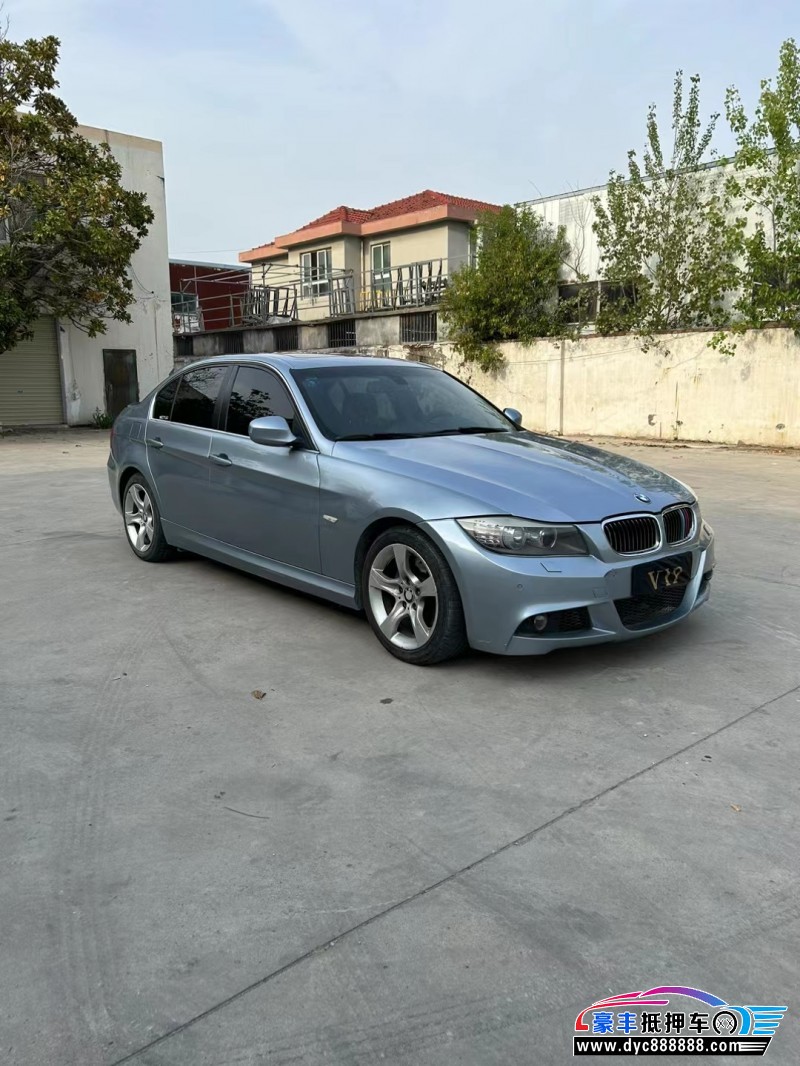 11年宝马3系轿车抵押车出售