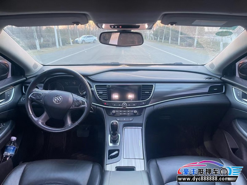 20年别克君越轿车抵押车出售