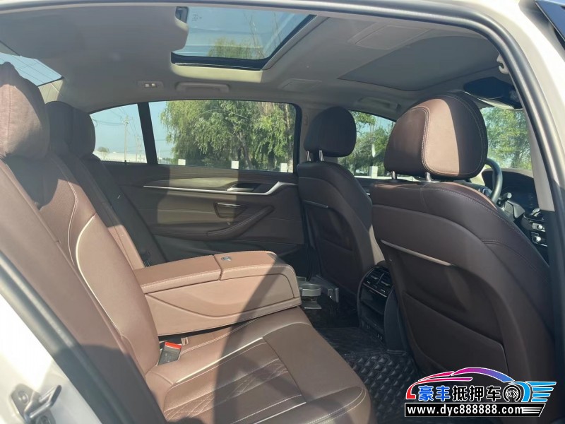 20年宝马5系轿车抵押车出售