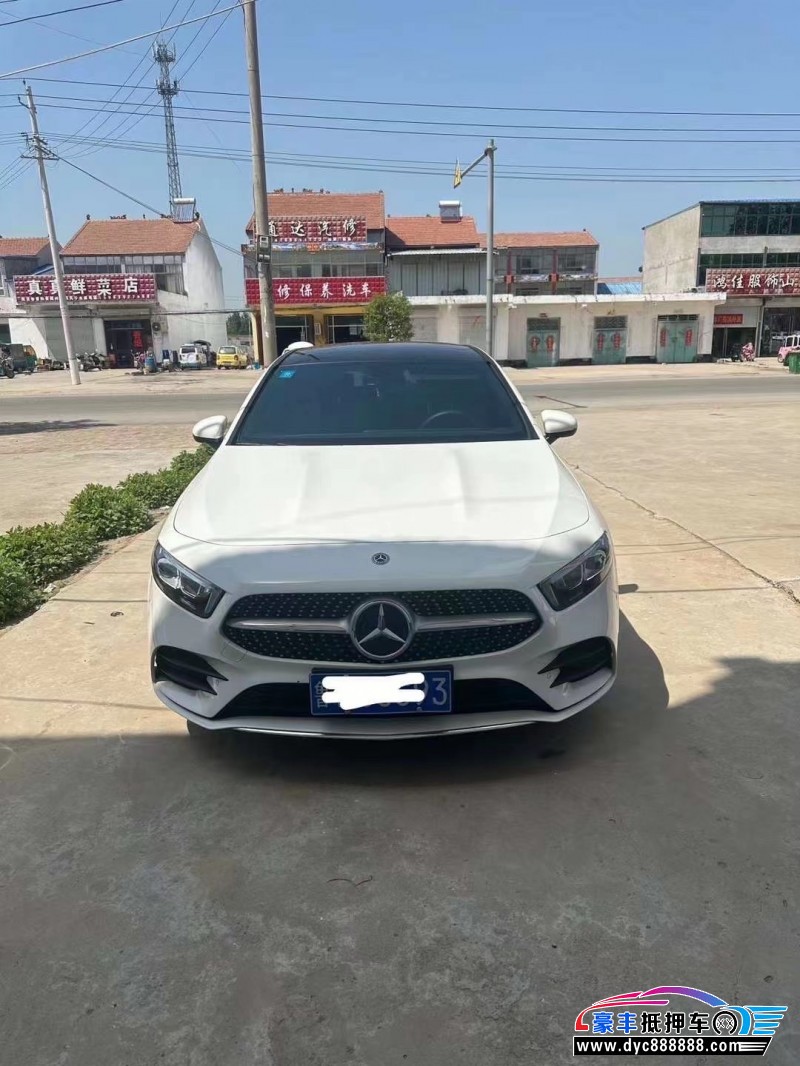 20年奔驰A轿车抵押车出售