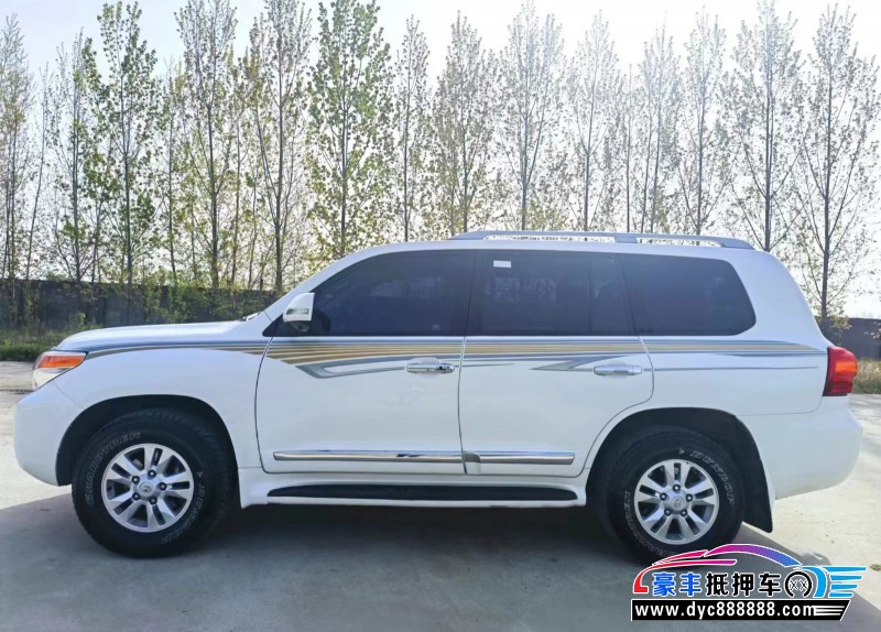 17年丰田兰德酷路泽(进口)轿车抵押车出售