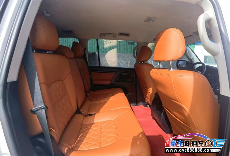 17年丰田兰德酷路泽(进口)轿车抵押车出售