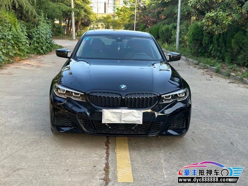 20年宝马3系轿车抵押车出售