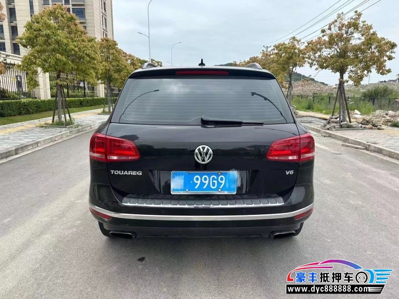 17年大众途锐轿车抵押车出售