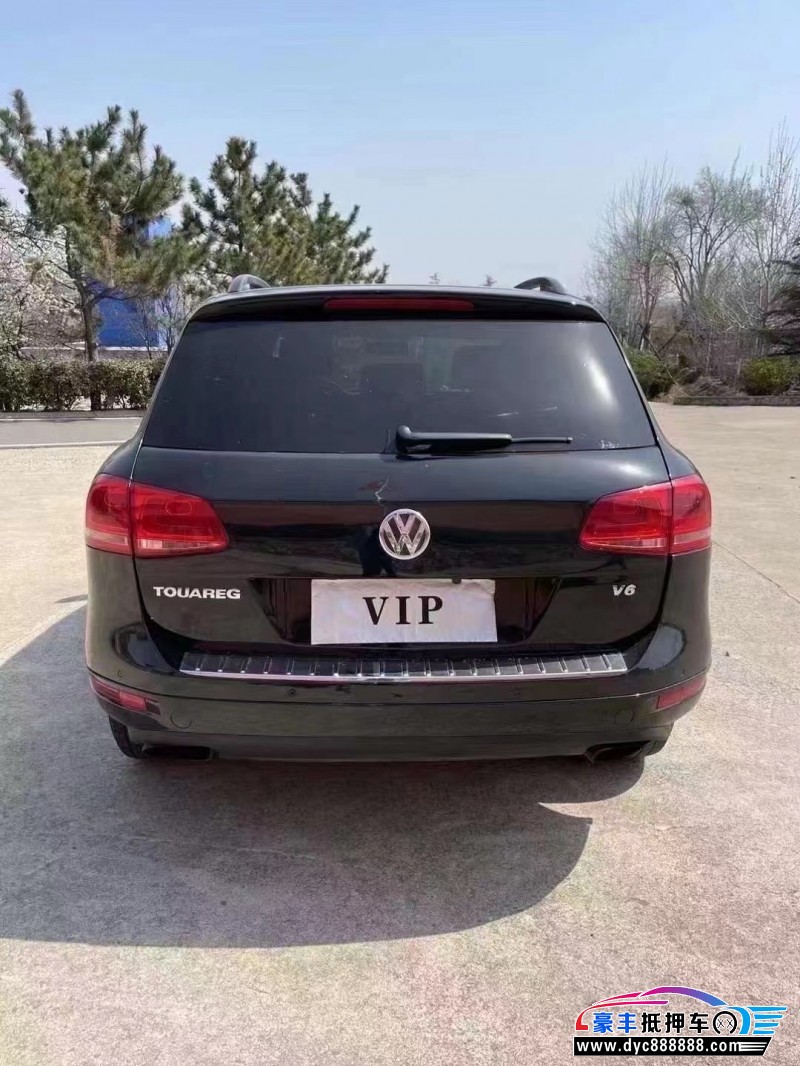 14年大众途锐轿车抵押车出售