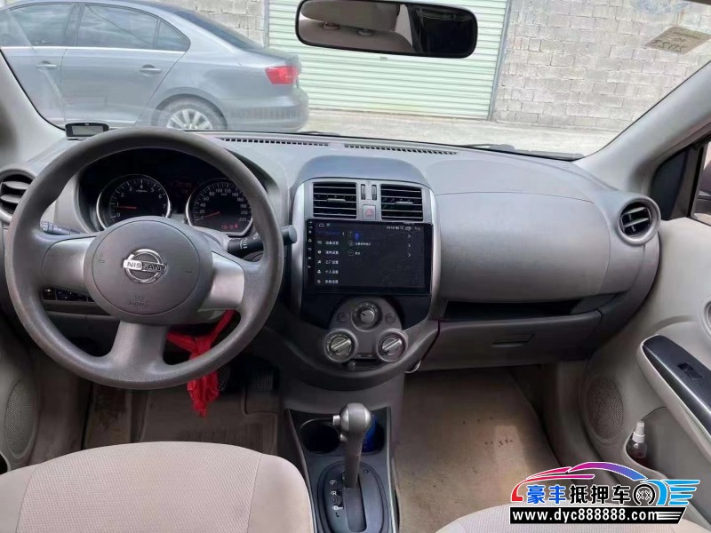 12年日产阳光轿车抵押车出售