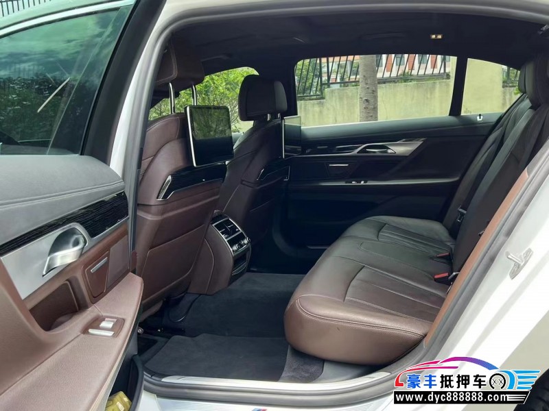 18年宝马7系轿车抵押车出售