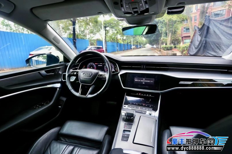 20年奥迪A7轿车抵押车出售