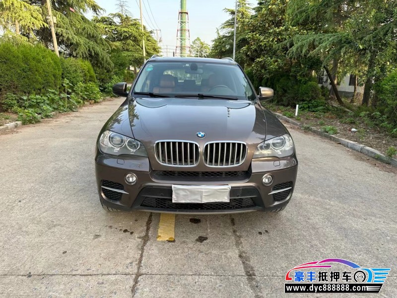 13年宝马X5轿车抵押车出售