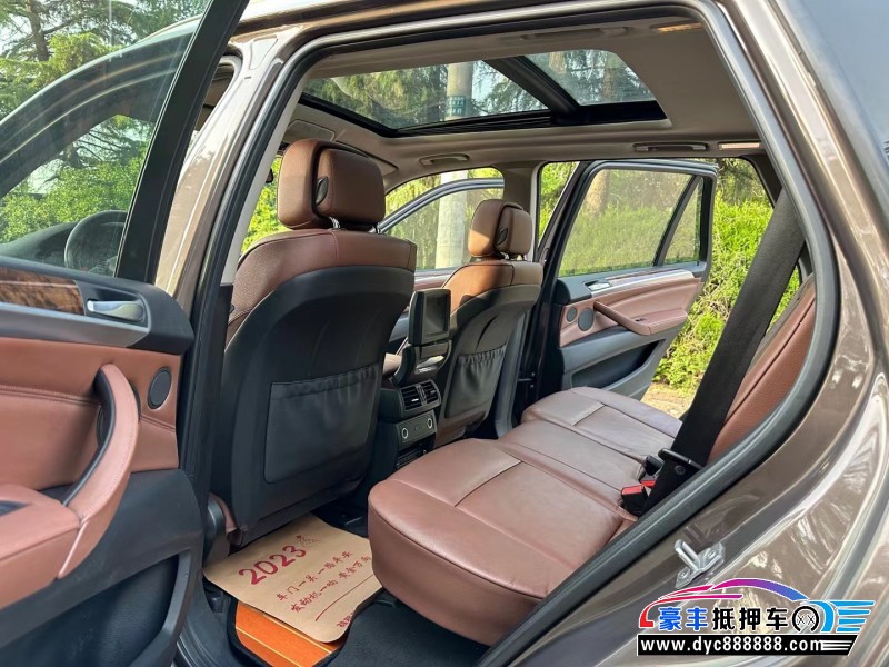 13年宝马X5轿车抵押车出售