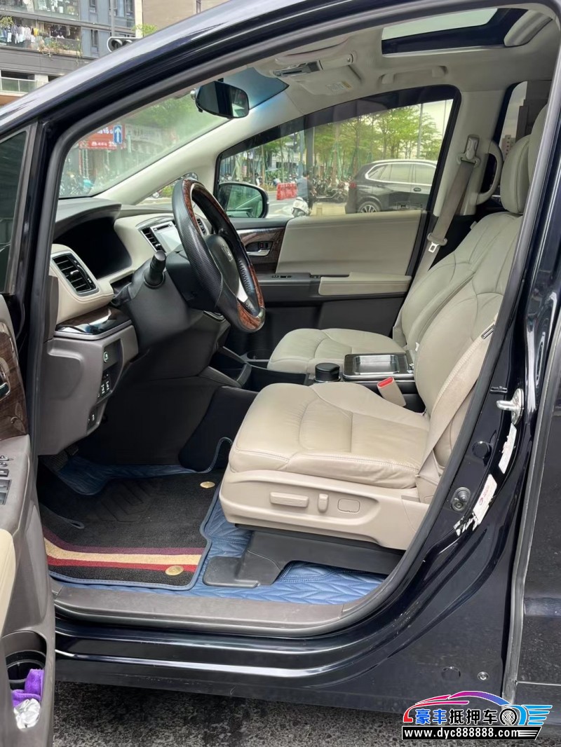 15年本田奥德赛轿车抵押车出售