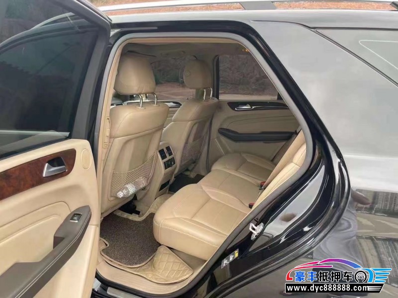 12年奔驰MLSUV抵押车出售