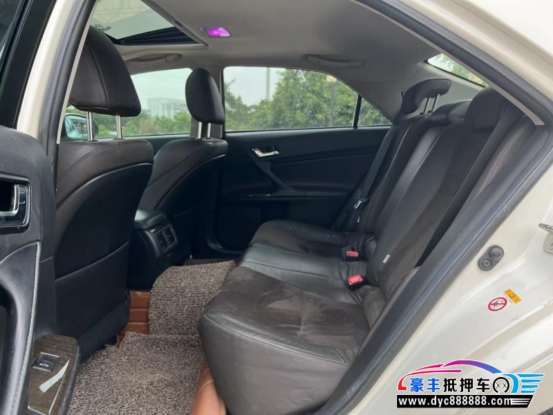 16年丰田锐志轿车抵押车出售