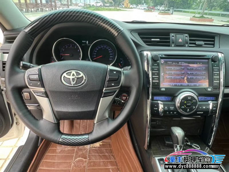 16年丰田锐志轿车抵押车出售