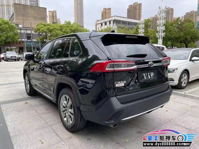 22年丰田威兰达轿车抵押车出售