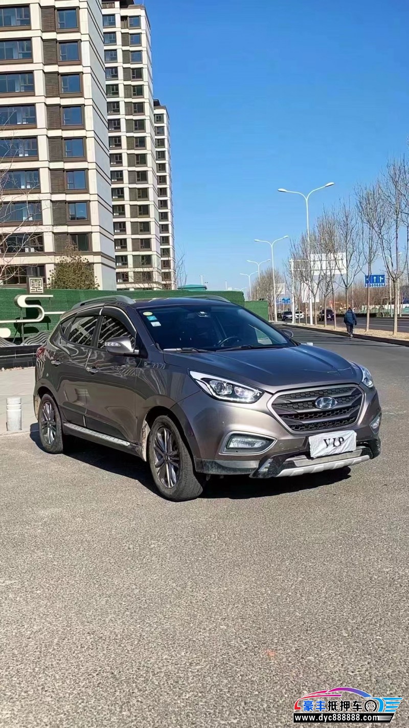 15年现代ix35轿车抵押车出售