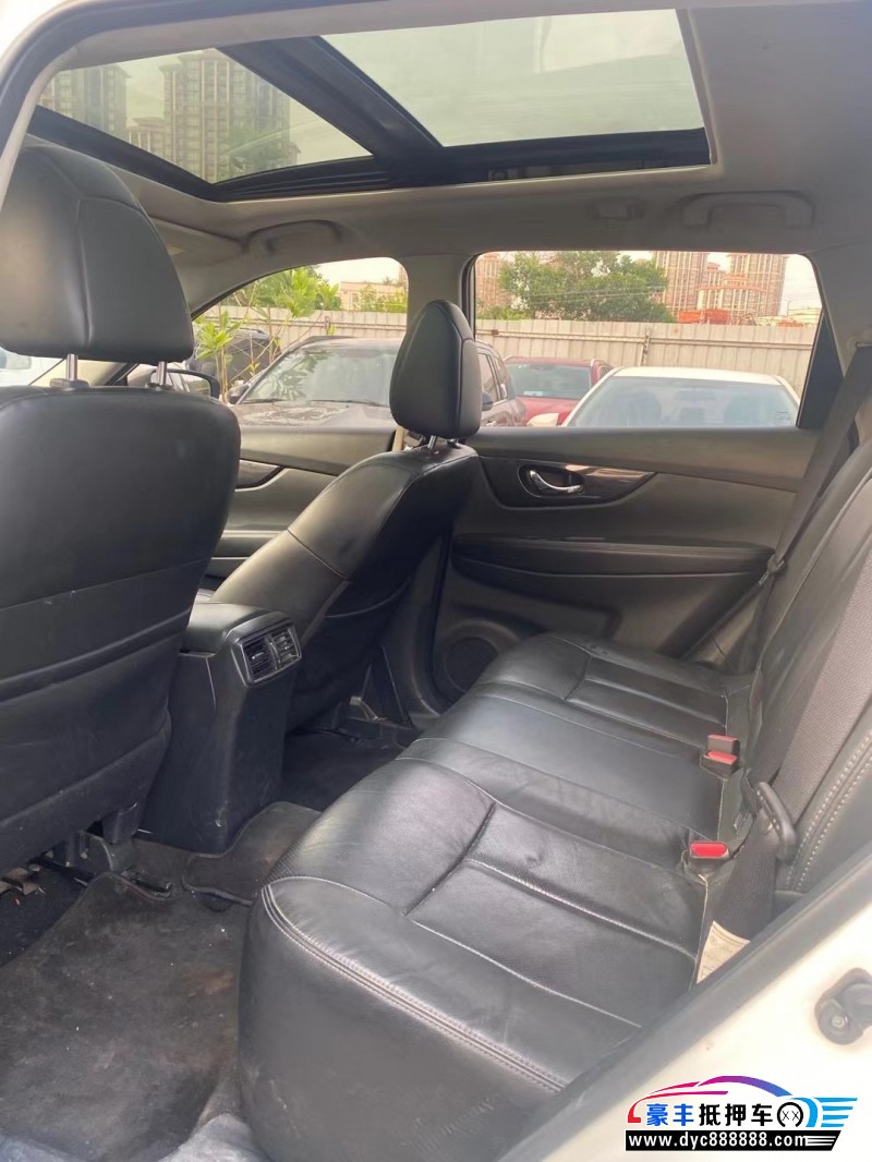 18年日产奇骏轿车抵押车出售