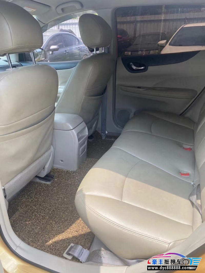 12年日产骐达轿车抵押车出售