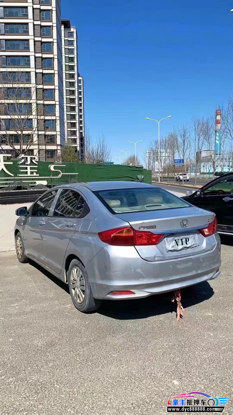 16年本田锋范轿车抵押车出售