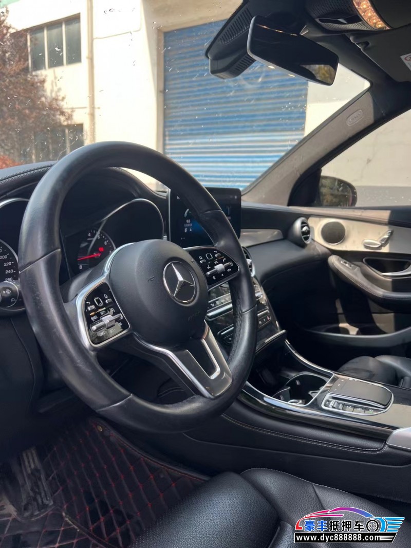 20年奔驰GLC轿车抵押车出售